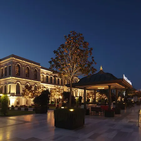 Four Seasons Hotel Istanbul At The Bosphorus-3